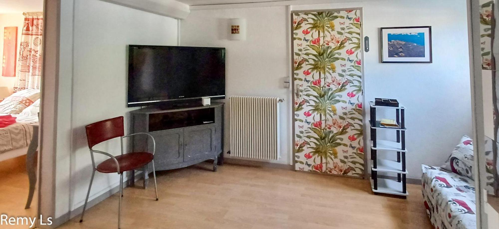 Joli Appartement ヴィルヌーヴ・シュル・ロット エクステリア 写真